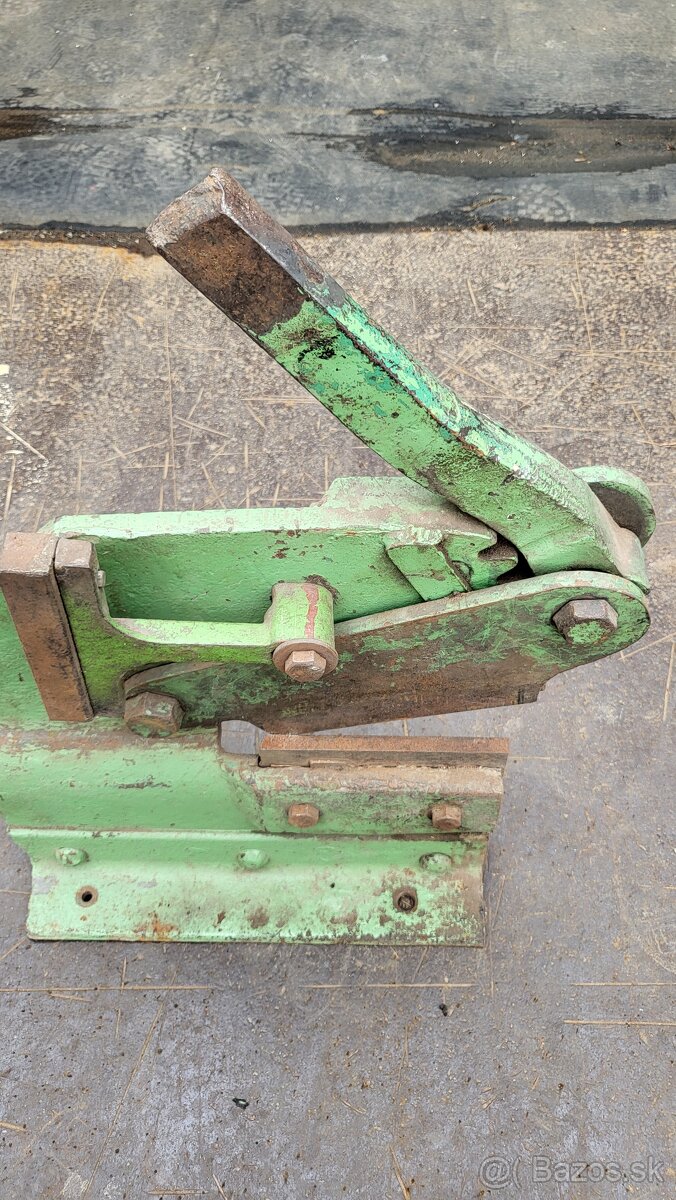 pákové nožnice na plech NCR 300/6 znížená cena - 3