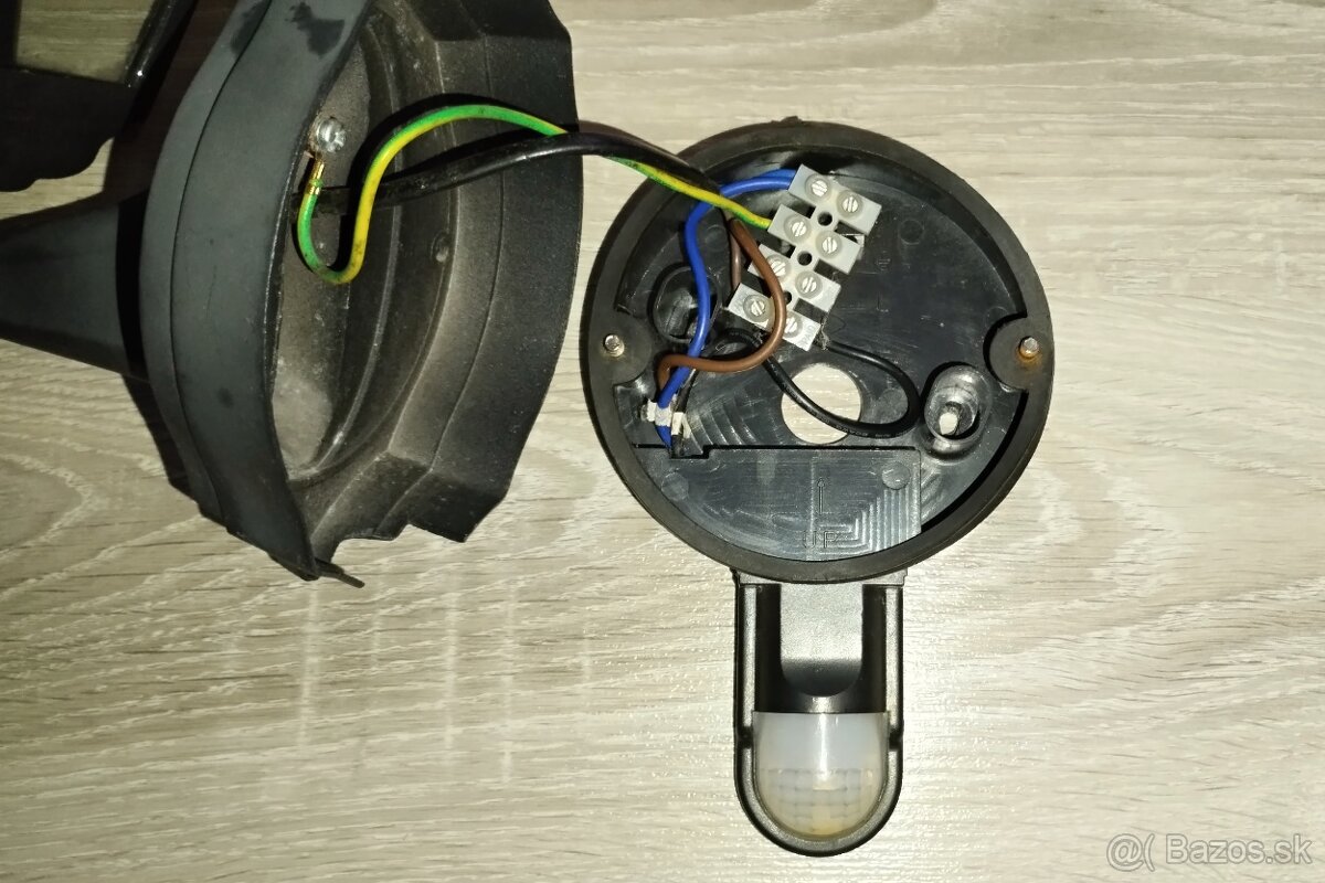 Nástenné svietidlo 2 (problémový senzor) - 3