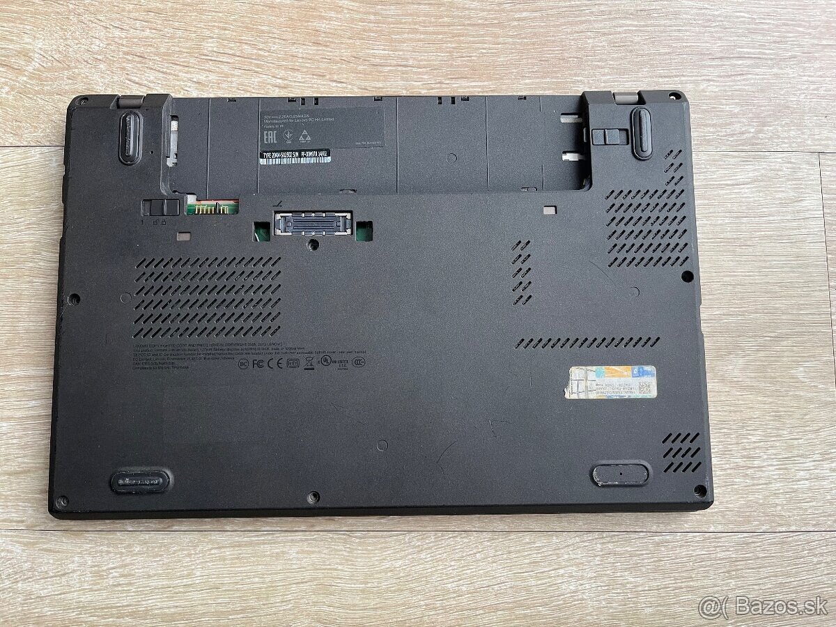 Predám Lenovo Thinkpad x240 - 3