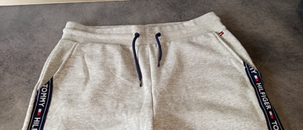 Nenosené slim tepláky Tommy Hilfiger, veľ.M - 3