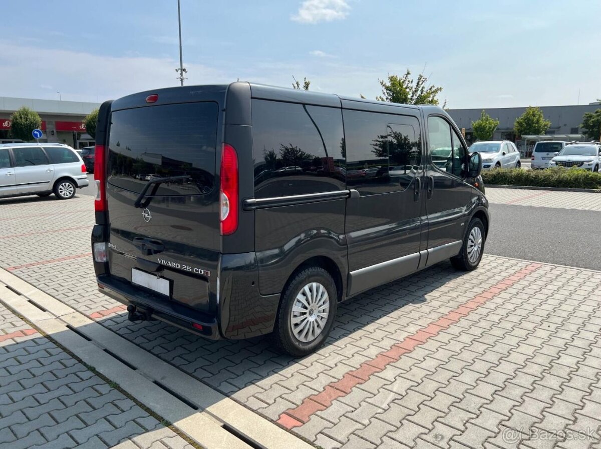 Opel Vivaro Life 2.5 CDTi Westfalia 7 míst - 3