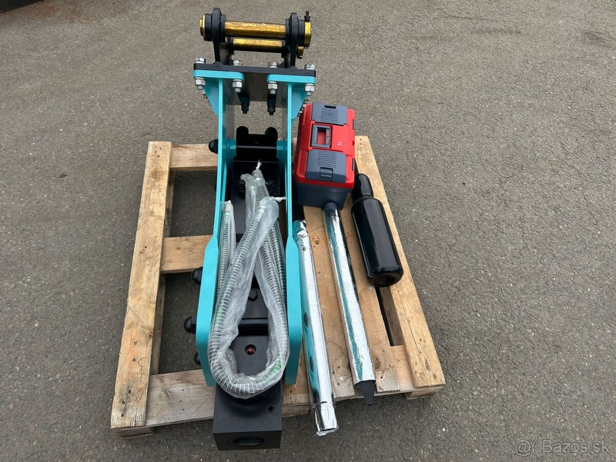 Hydraulické kladivo pre JCB 3/4CX - 3