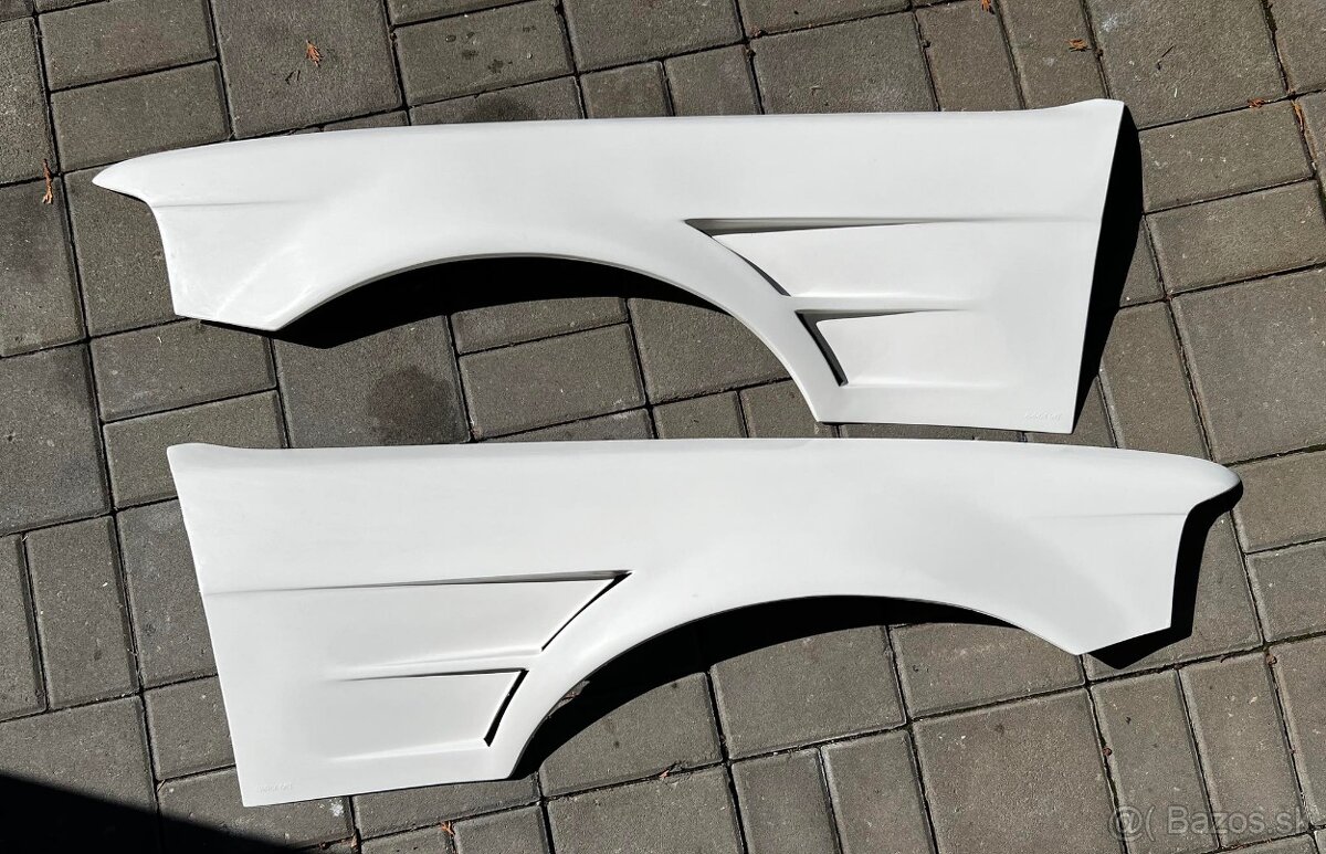 BMW E36 Rozšířené blatníky +2.5cm - 3