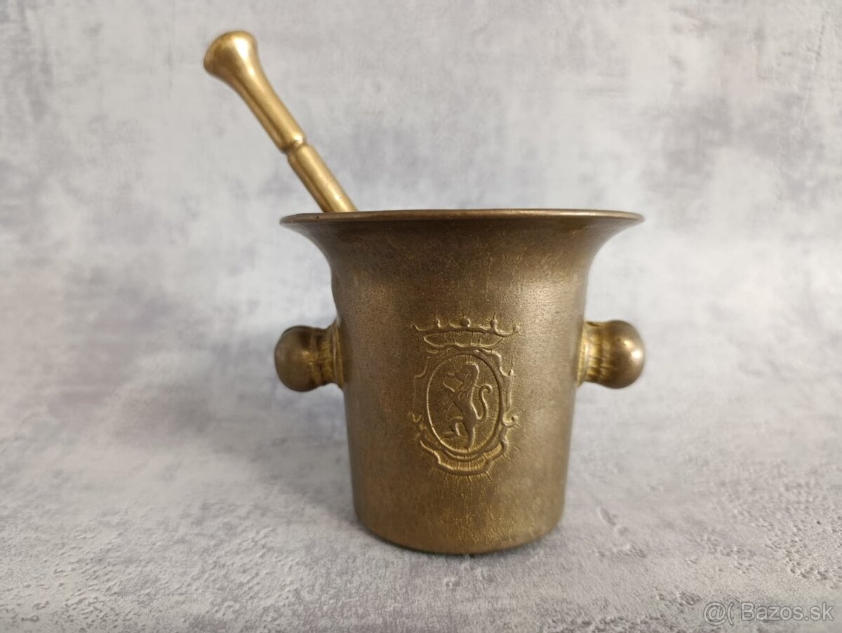 Starý malý hmoždíč s tloukem do sbierky, dekoracia - 3