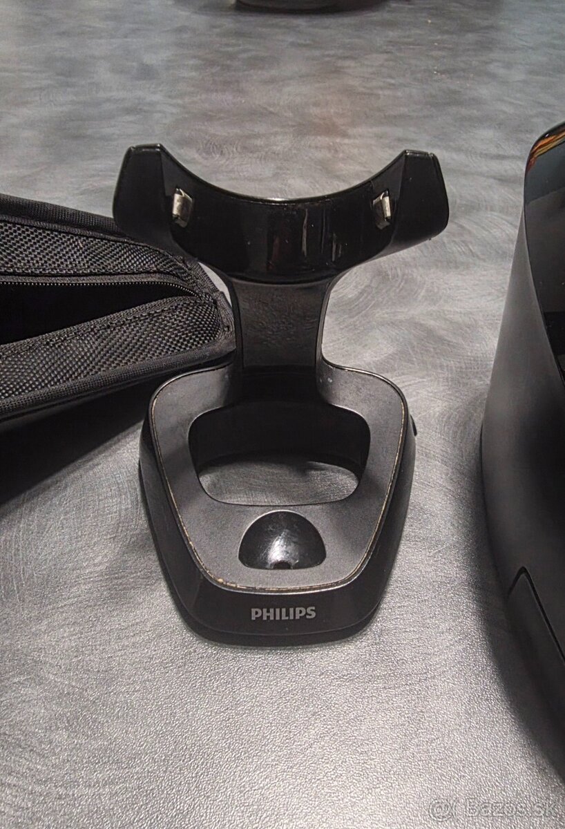 Holiaci strojček PHILIPS senso touch 3D - 3