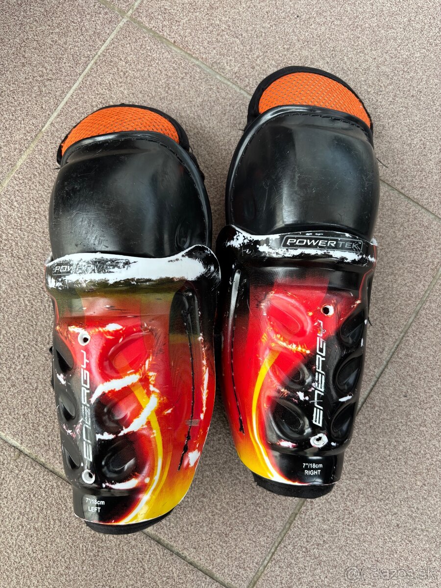 Hokejové veci - deti - 3