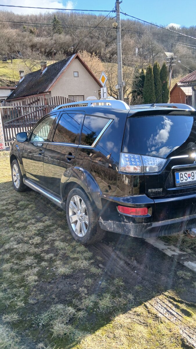 Outlander 2,2. 115kw automat. - 3