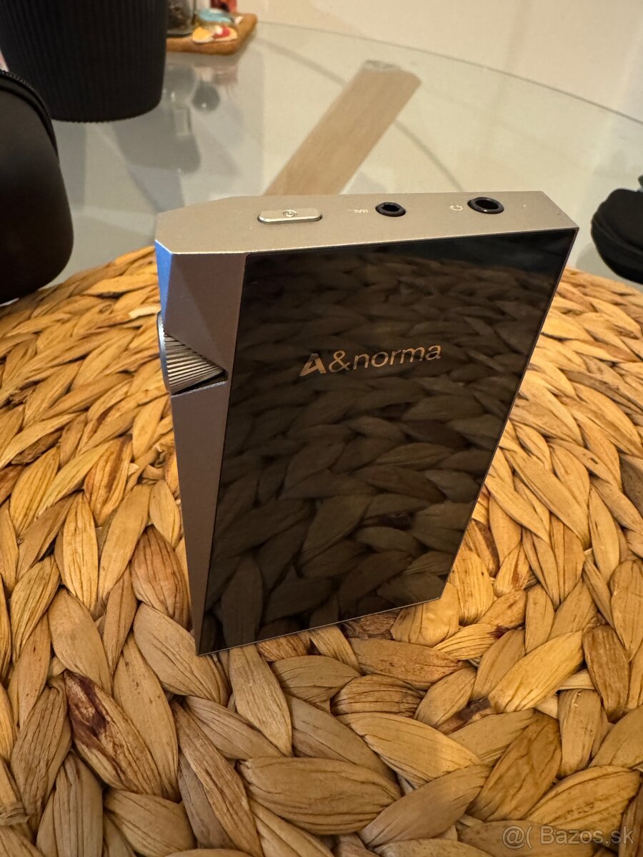 Astell&Kern SR25 - 32bit/384kHz audio prehravac - 3