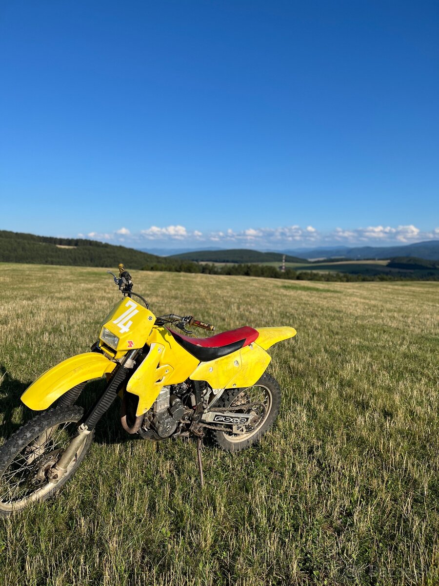 Suzuki drz400E