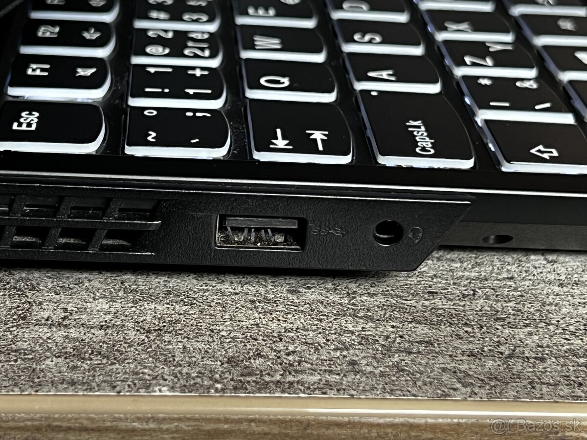 „Lenovo Legion Y530 – i7 / GTX 1050Ti / 16GB RAM / SSD + HDD - 3