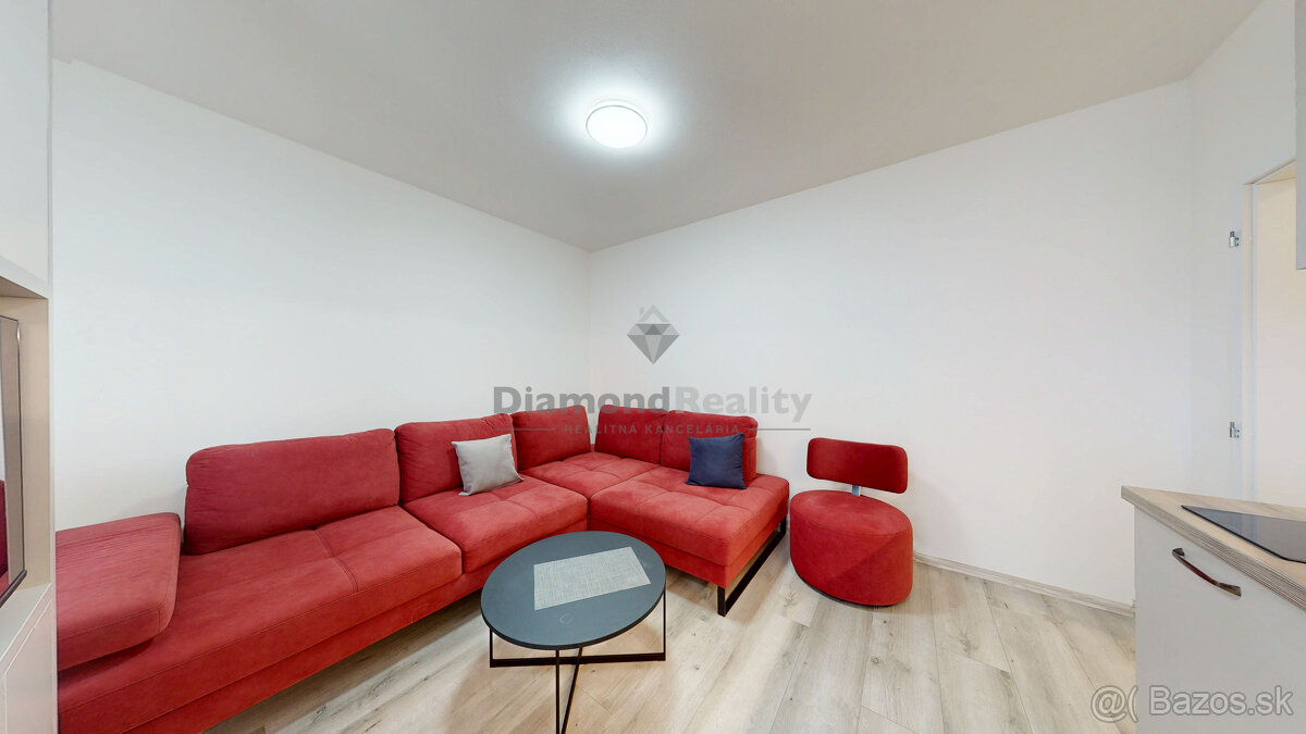 Na predaj pekný, prerobený 2 izbový byt, ulica Húskova, Koši - 3