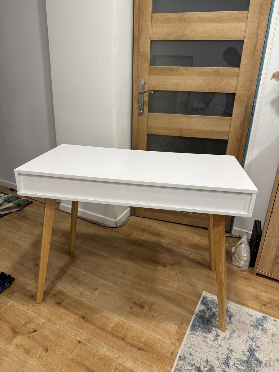 Krásny písací stôl PC 159€ - 3