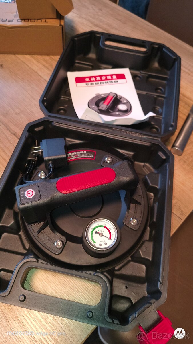 Aku Vakuova prisavka - 3