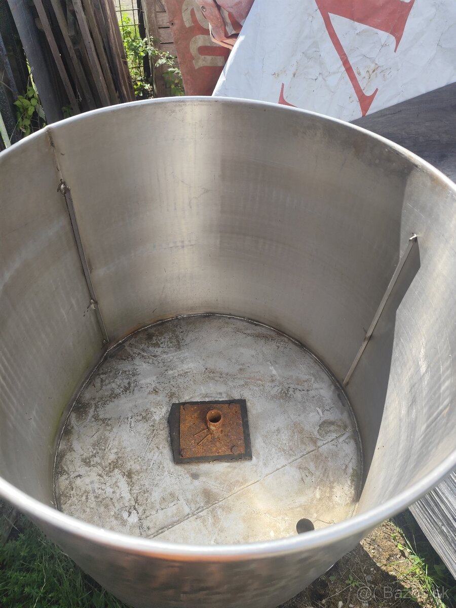 Nerezová nádoba - 3