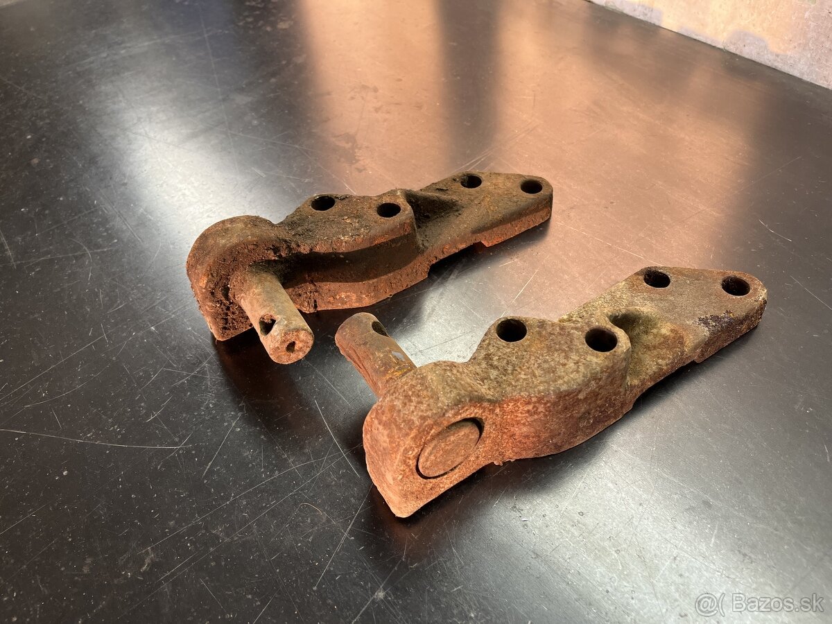 držiaky spodných ramien zetor major - 3