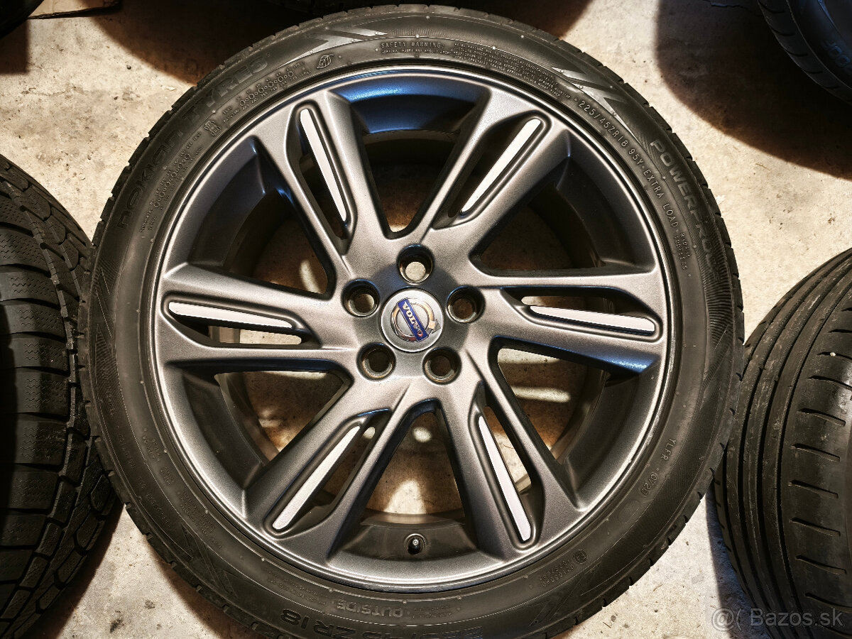 Volvo V40 CC - orig. 18" alu disky - 3