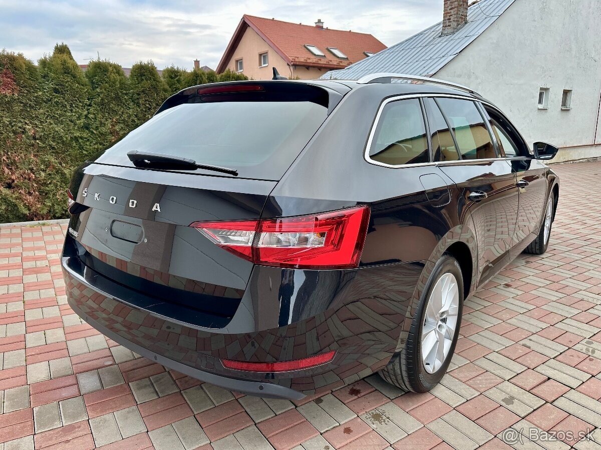 Škoda Superb III Combi Facelift - 3