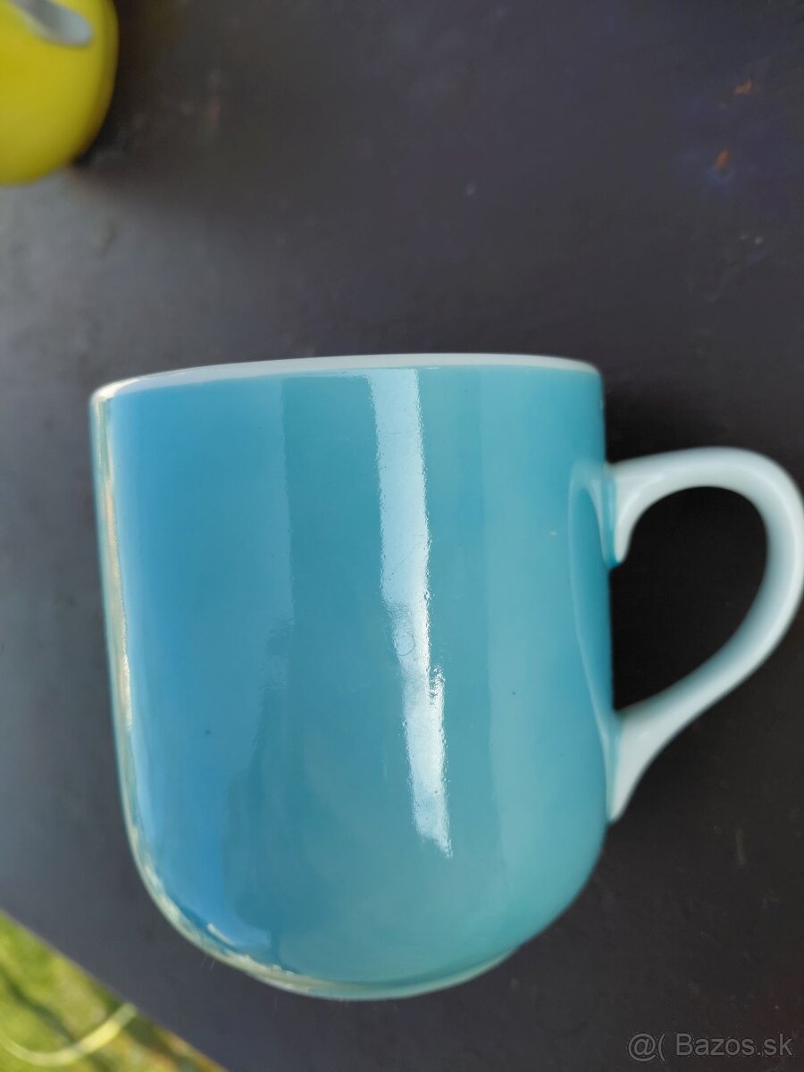 Starožitná sada farebných hrnčekov - 3