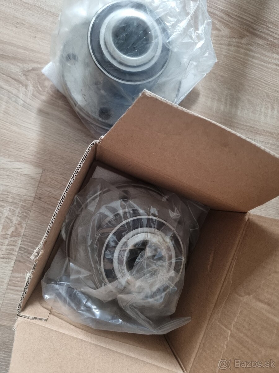 Ložísko kolesa VW T5 T6 BTA - 3