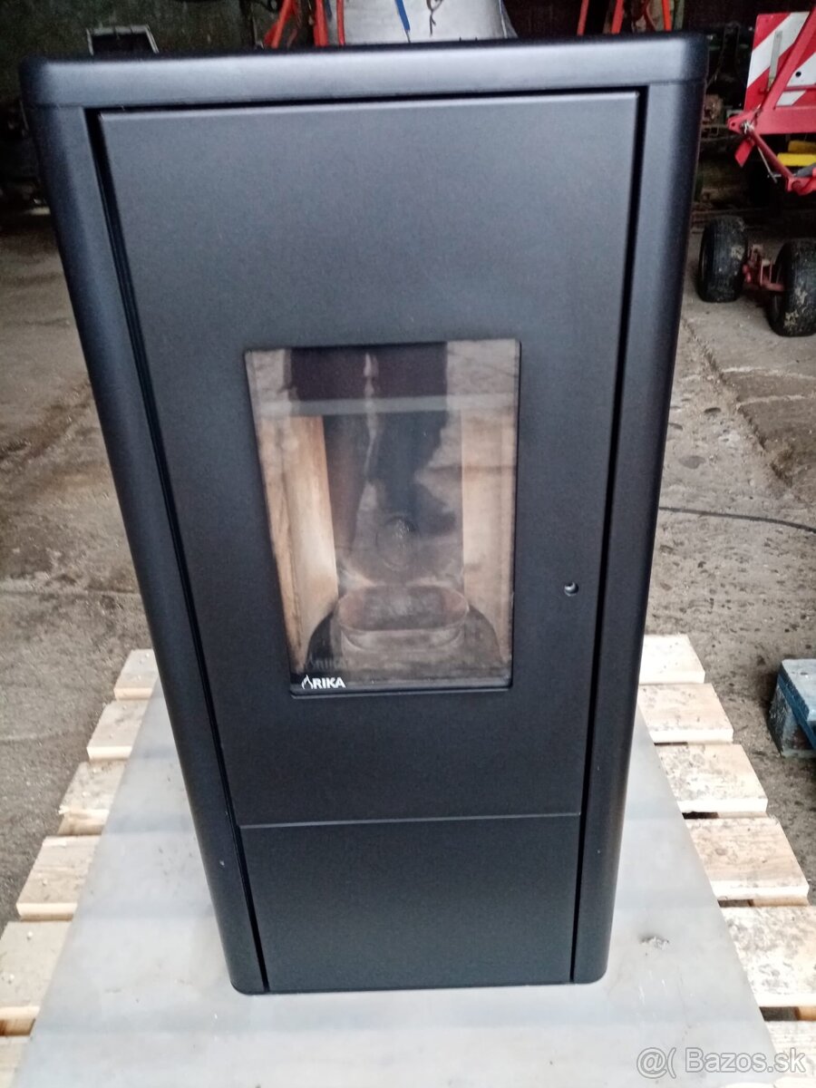 Peletová pec RIKA LIVO 6 kW r.v. 2017 - 3