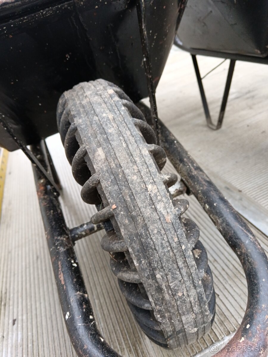 Predám 2 ks stavebný furik - 3