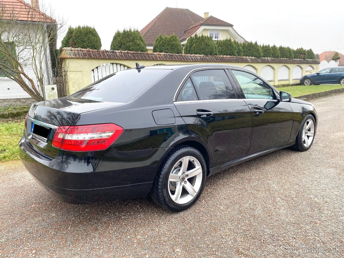 Mercedes E W212 A/T - 3