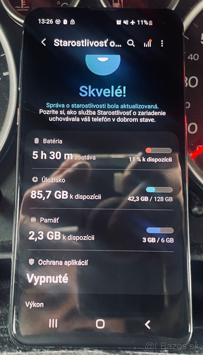 Samsung Galaxy S10e - 3