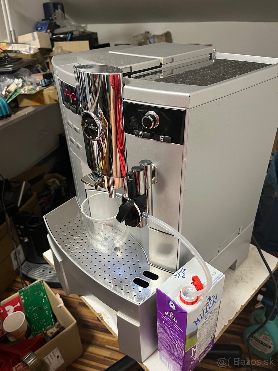 Kávovar Jura XS95 - 3