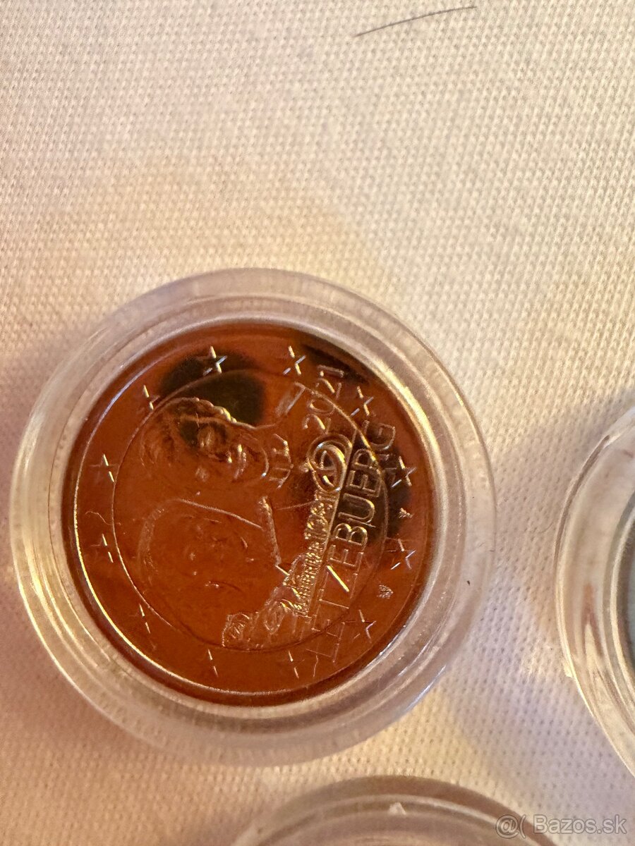 2 eurové mince. - 3