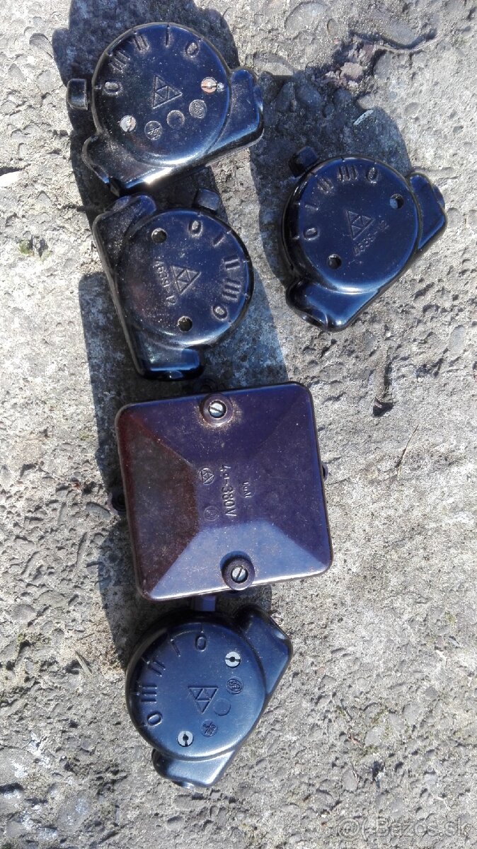 Predam bakelitove vypinace - 3