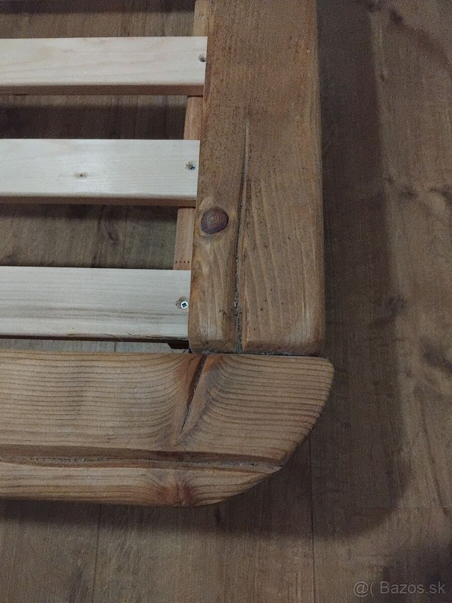 Posteľ z masívu, drevená - 3