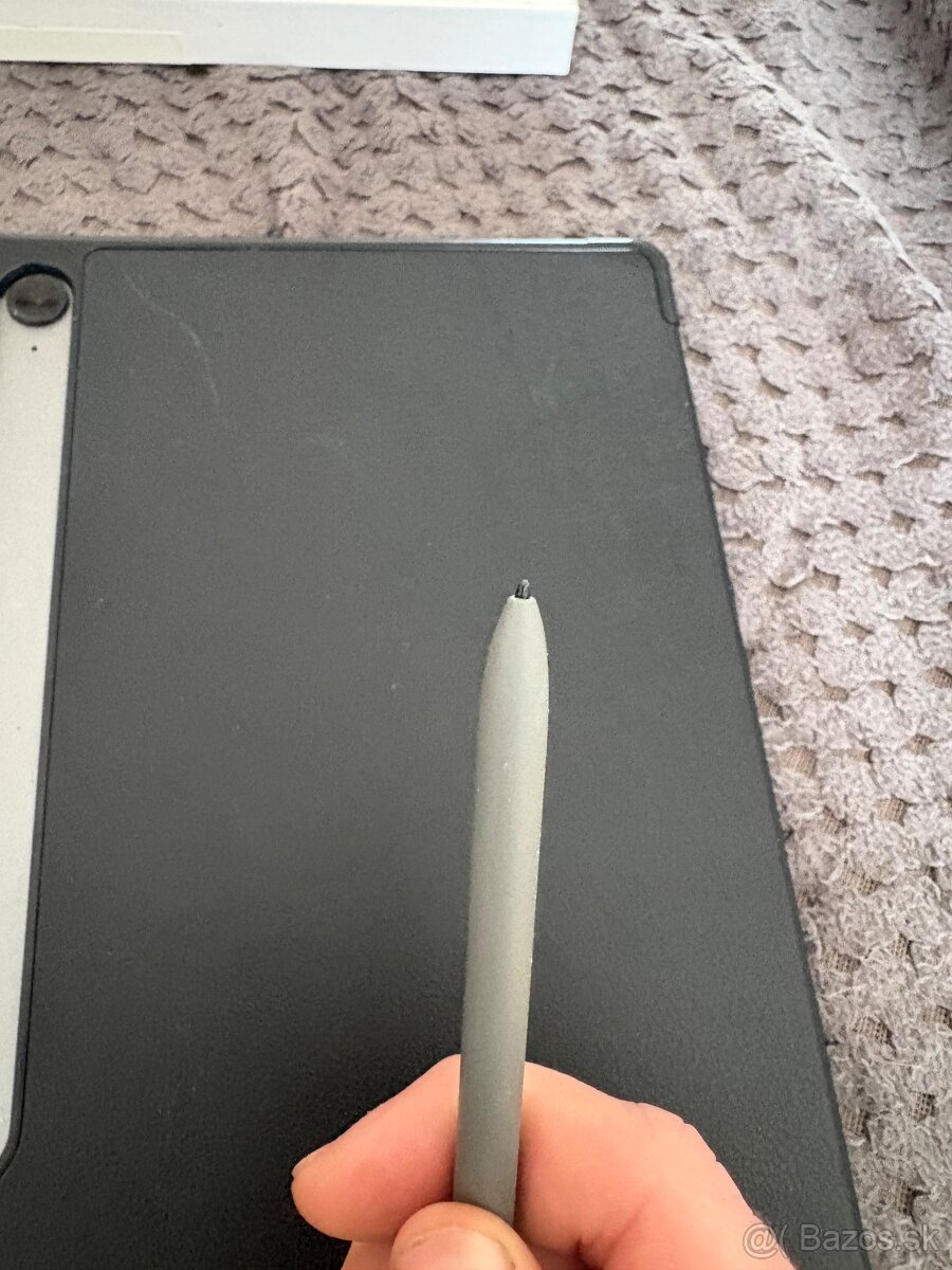 Samsung Galaxy Tab S9 FE - 3