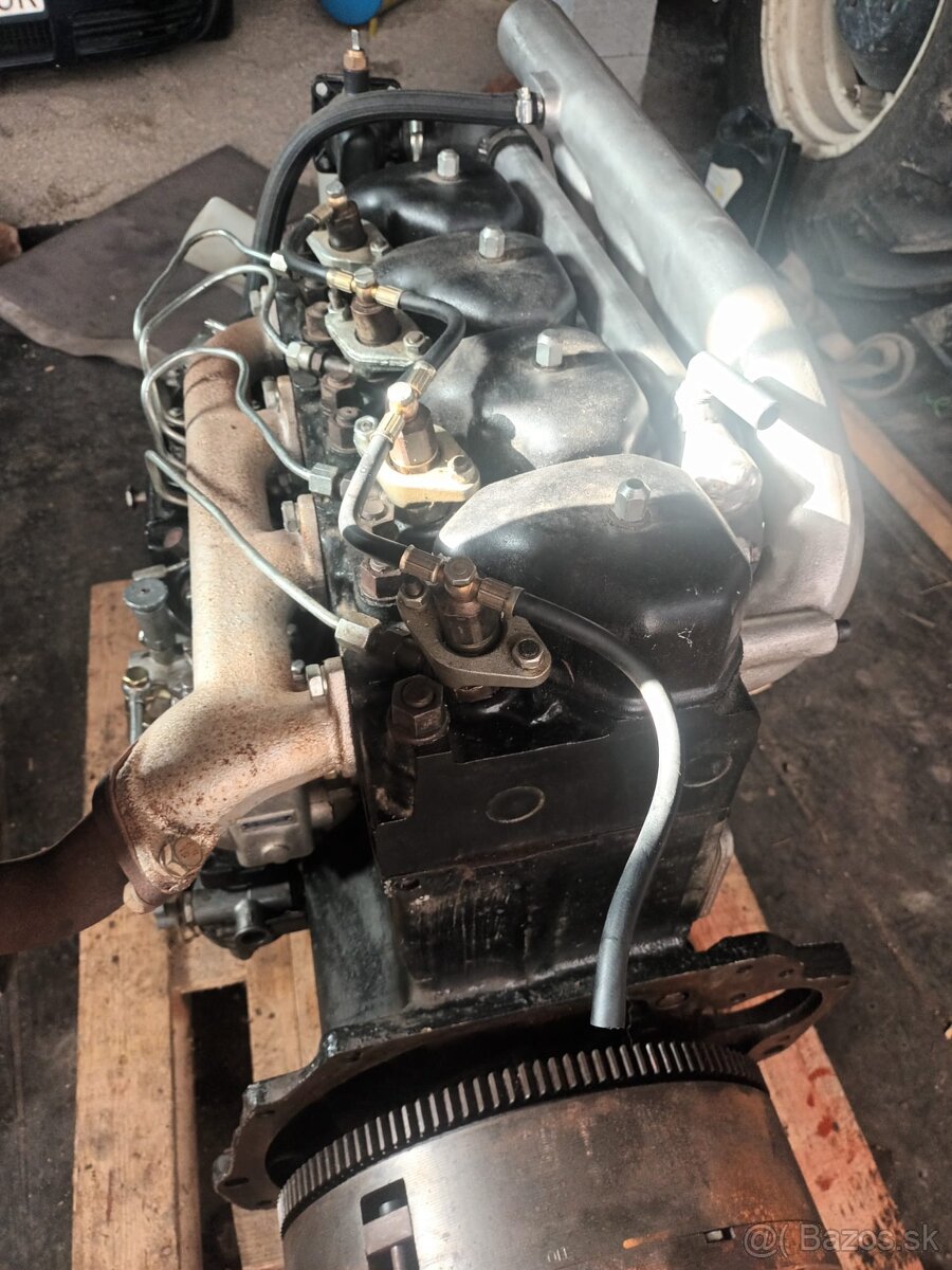 Motor Zetor 6901 - 3