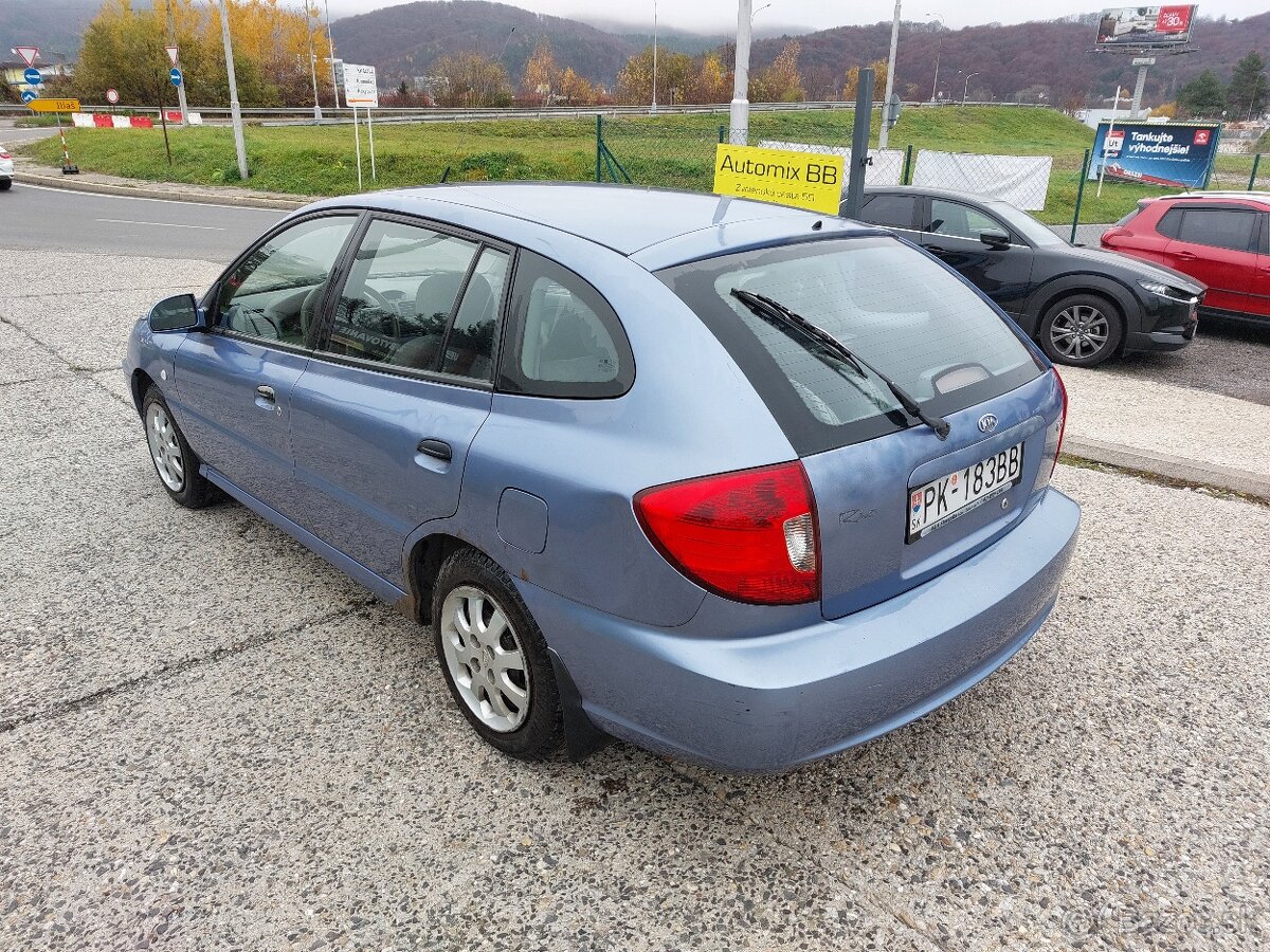 Kia Rio Combi 1,4 benzín - 3