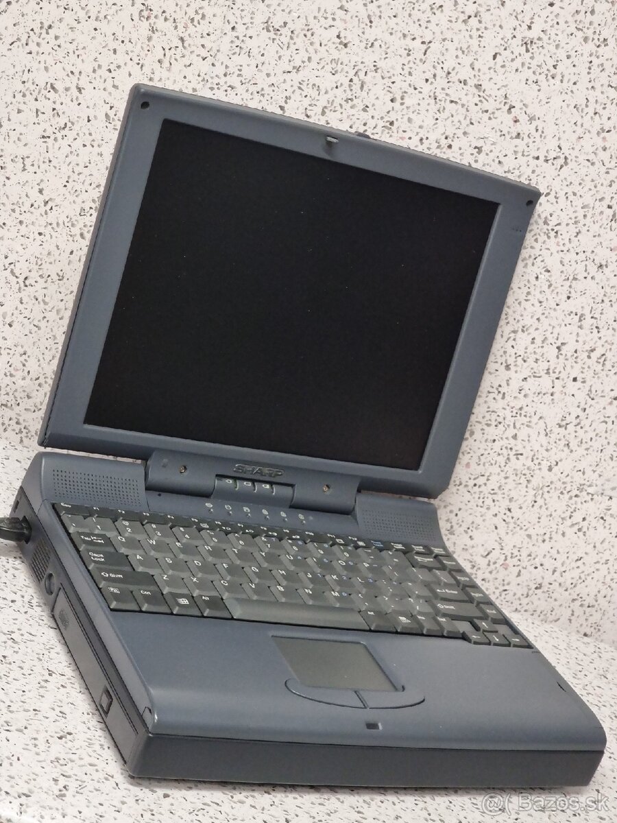 # SHARP PC-9080 starý laptop/notebook - 3