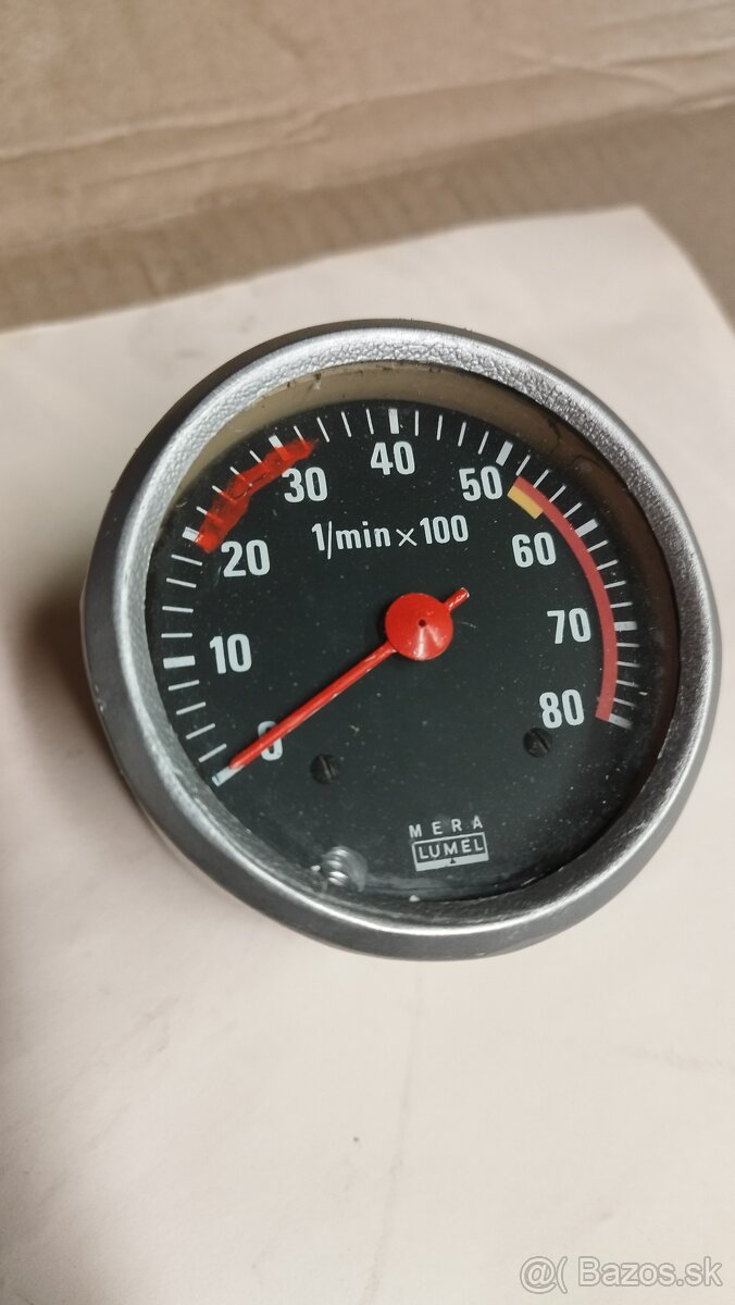 Škoda 105L 120L Otáčkomer - 3