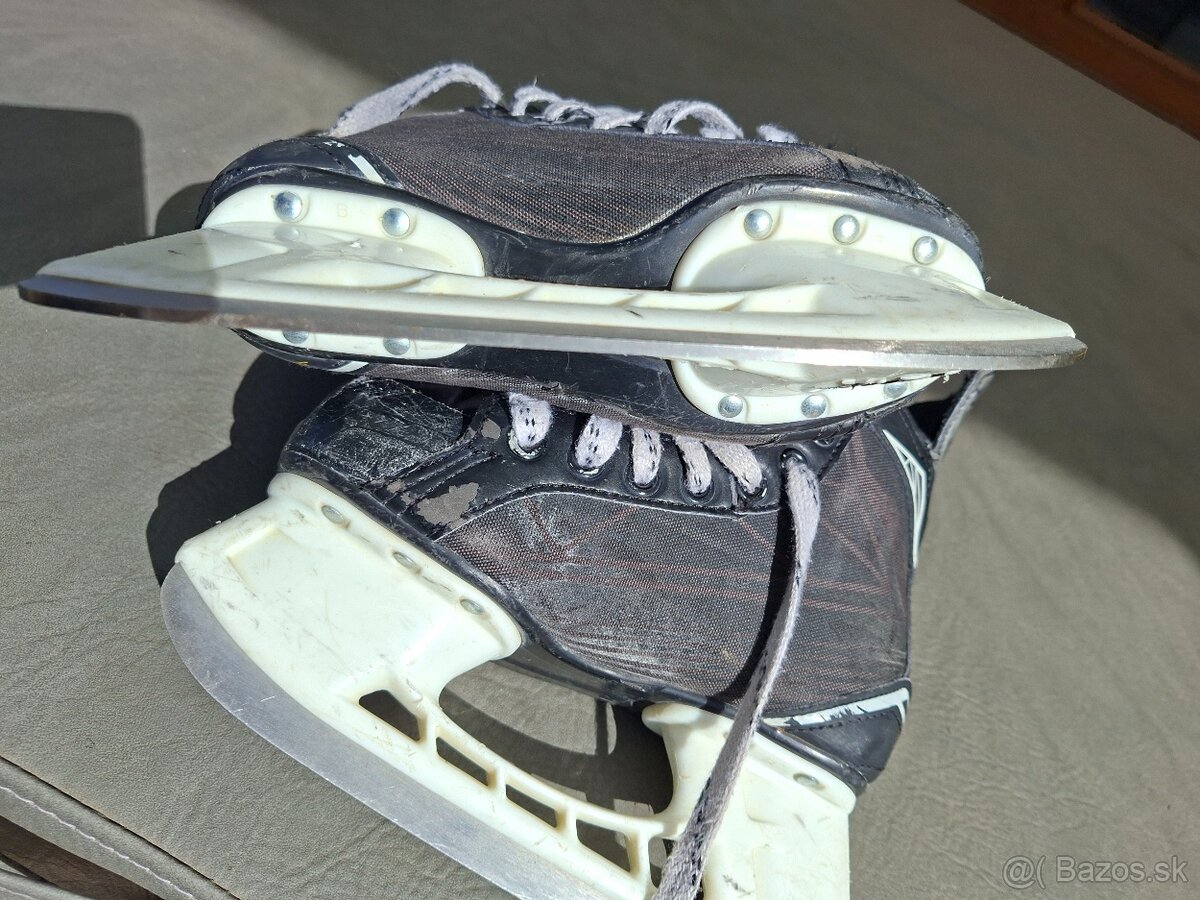 Predám korčule Bauer supreme 33.5 - 3
