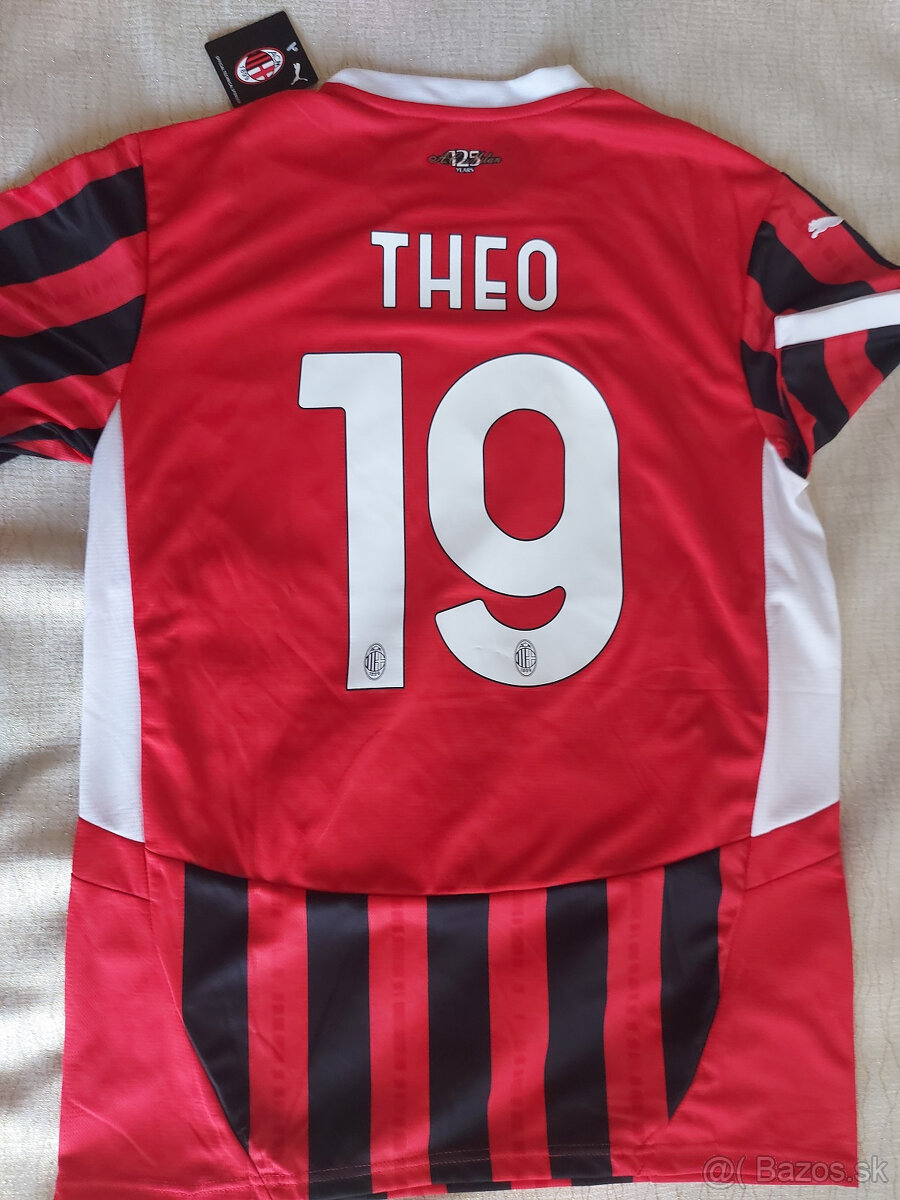 Dres AC Miláno Theo Hernandez - 3