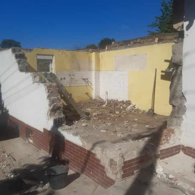 VYPRATÁVANIE POZEMKOV A BYTOV ,KOŠICE 0908222911 NONSTOP - 3