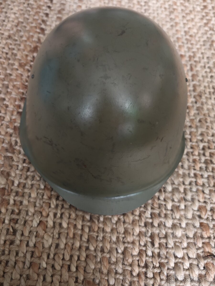 Vojenská prilba - 3