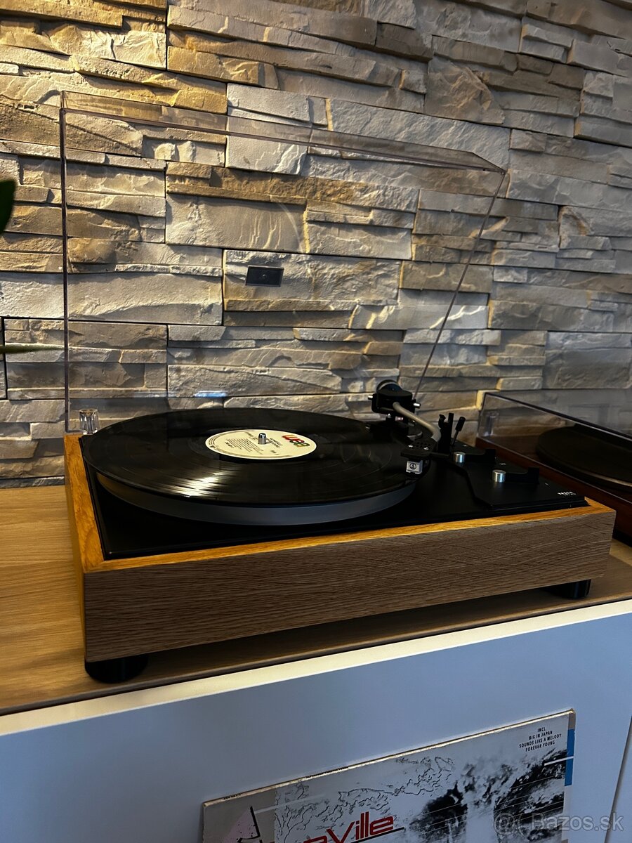 Tesla gramofon po kompletnej renovácii - 3