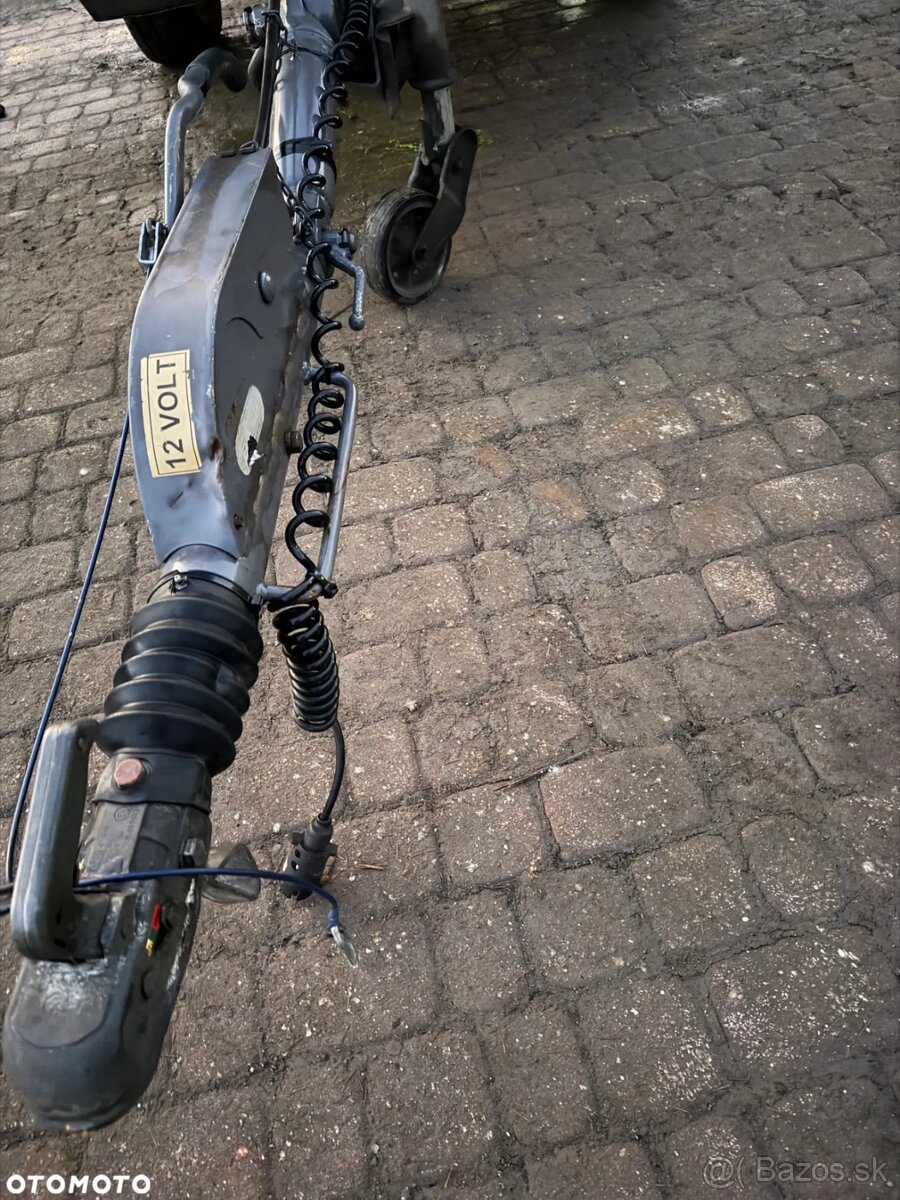 Skrutkový kompresor Atlas Copco XAHS 186 11 m3. Dovezený z N - 3