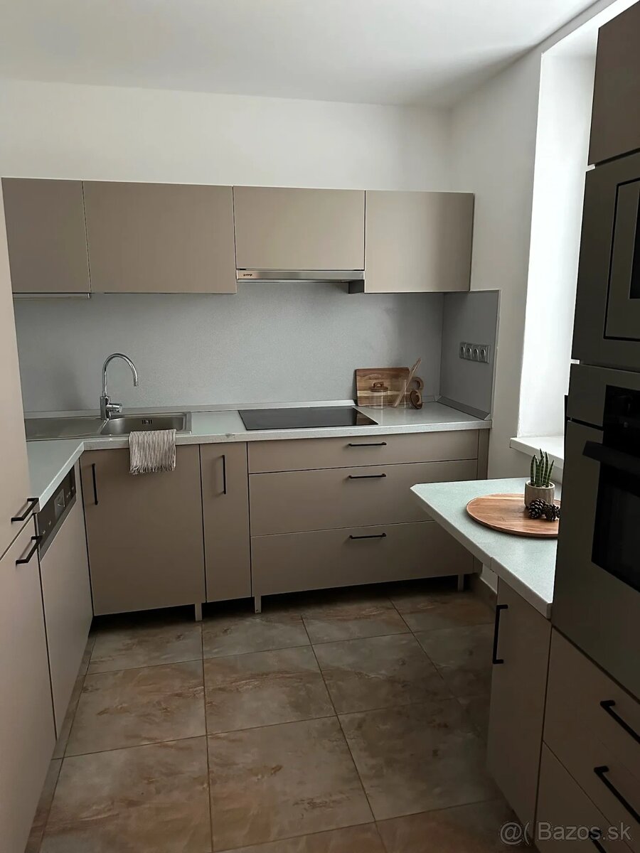 Realitná kancelária Realadr s.r.o. - 3