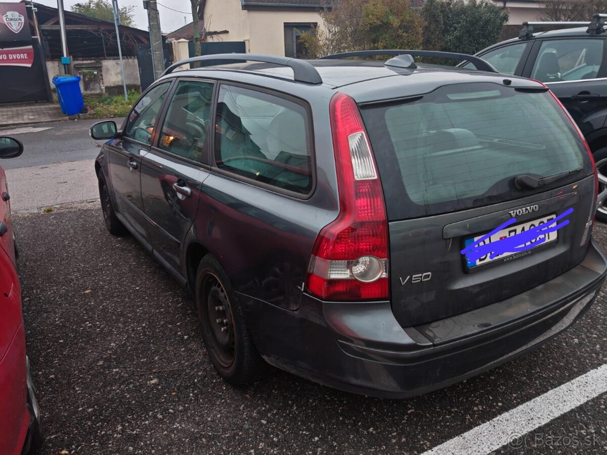 Predám Volvo V50, 1,6 diesel - 3