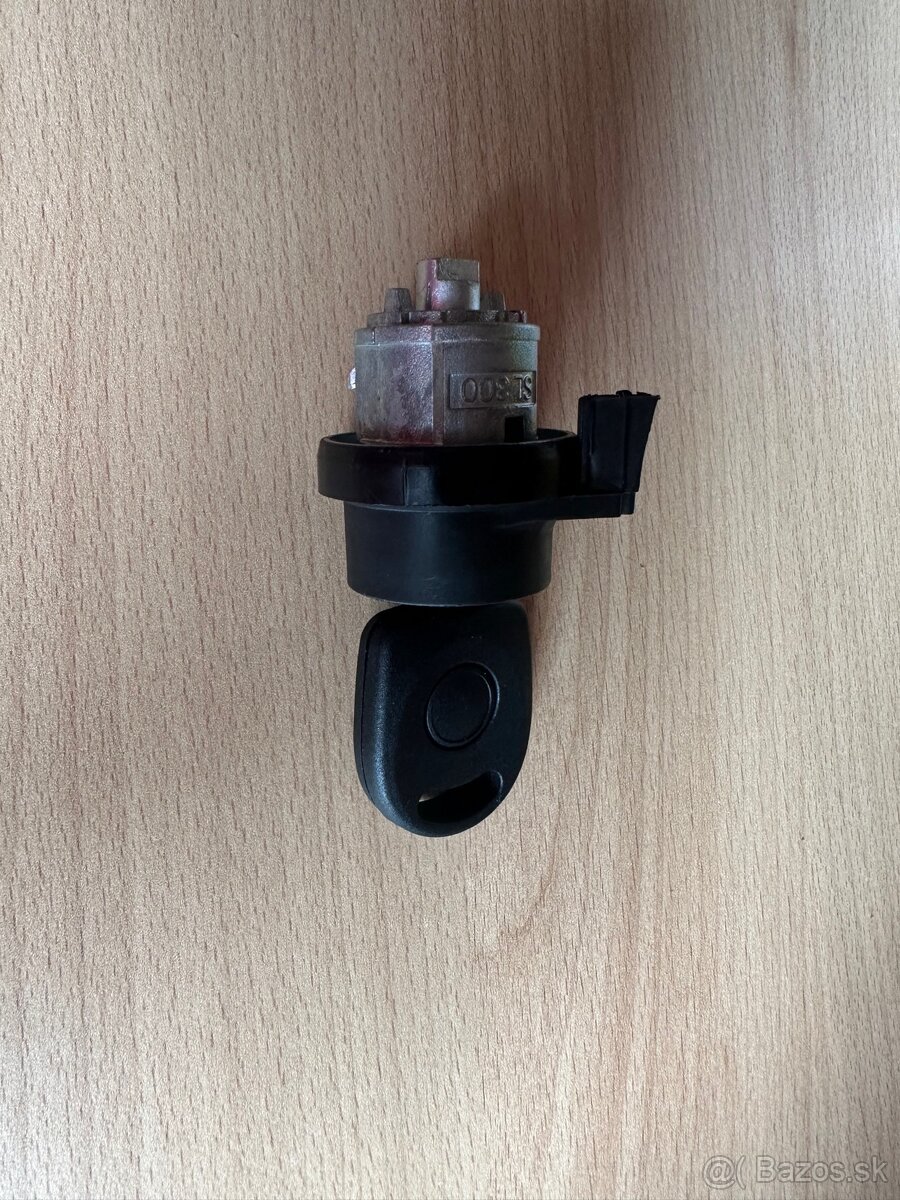 Zámok zapaľovania s kľúčom VW/AUDI - 3