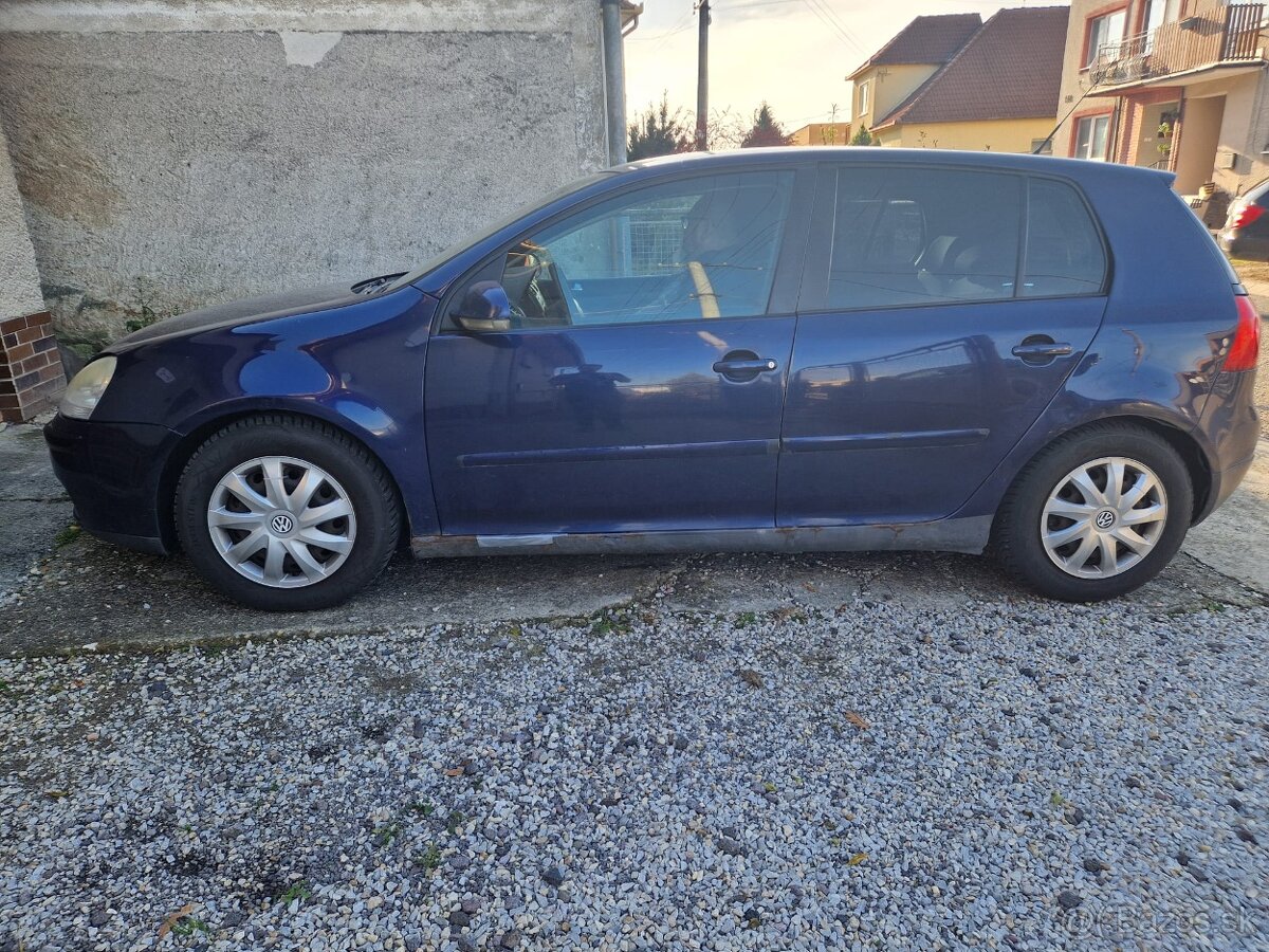 Volkswagen Golf V 1.4 55kW benzín - 3