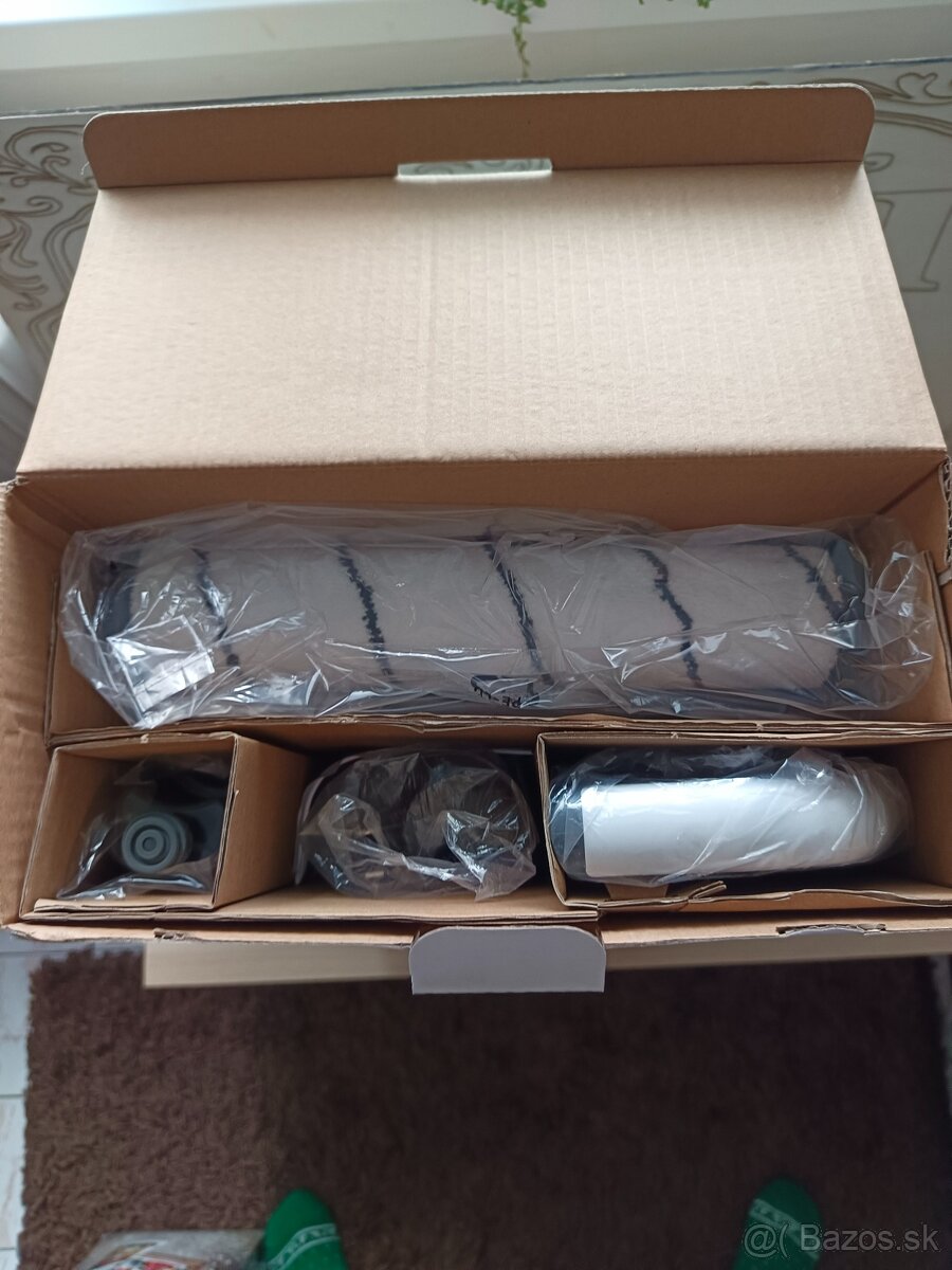 Akumulátorový čistič na tvrdé podlahy - 3