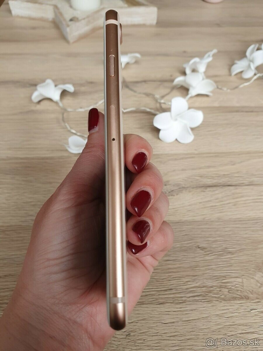 iPhone 8 GOLD - 256GB - 3