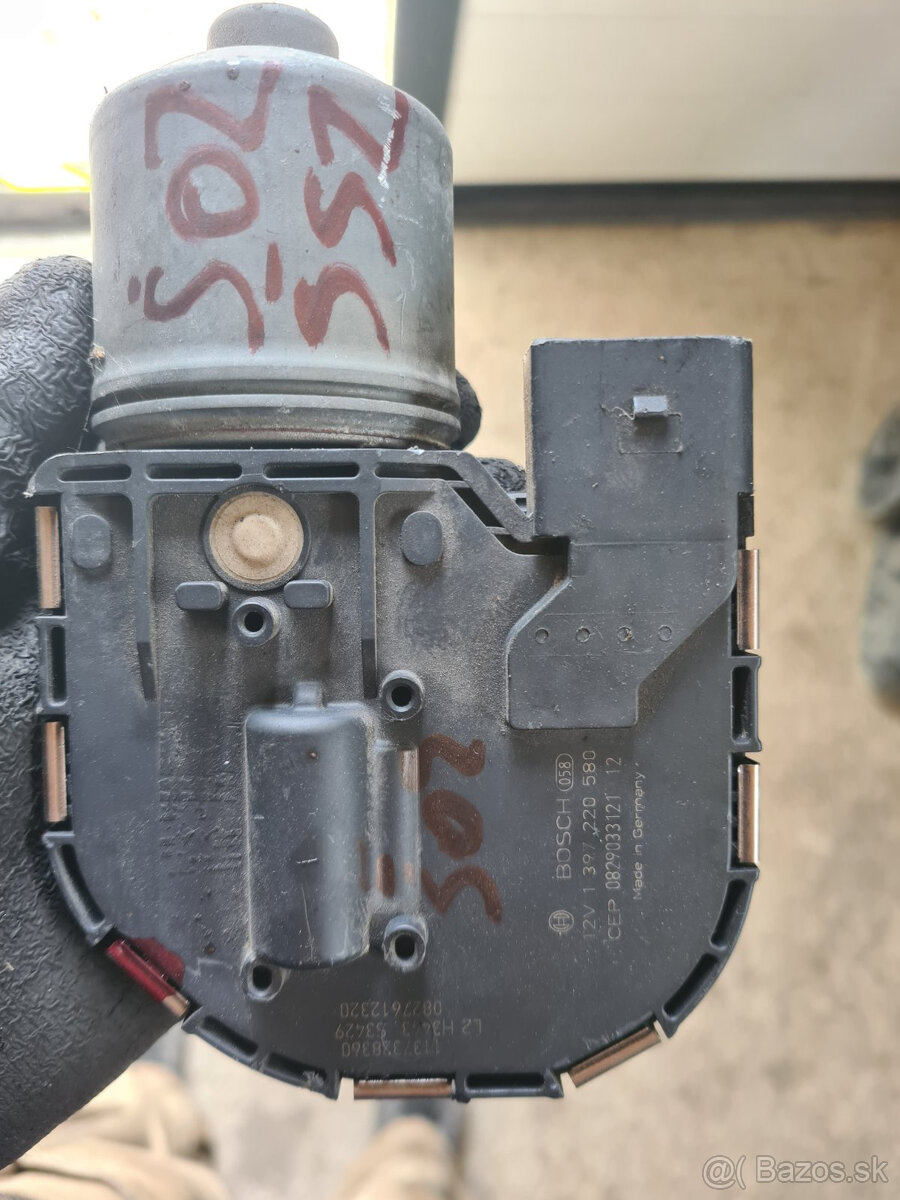 Motorček zadného a predného stierača Škoda, VW, - 3