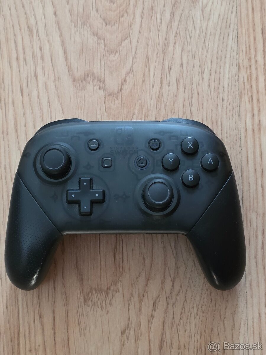 Nintendo Switch + Pro controller + 256 GB karta - 3